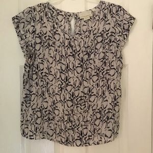 Cynthia Rowley Tops - Silk short sleeve blouse Cynthia Rowley Tops - Silk short sleeve blouse